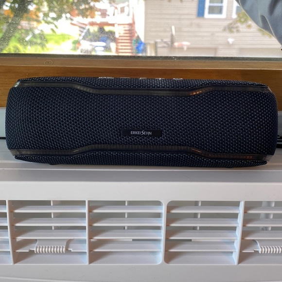 Wireless speaker - Picture 1 of 2